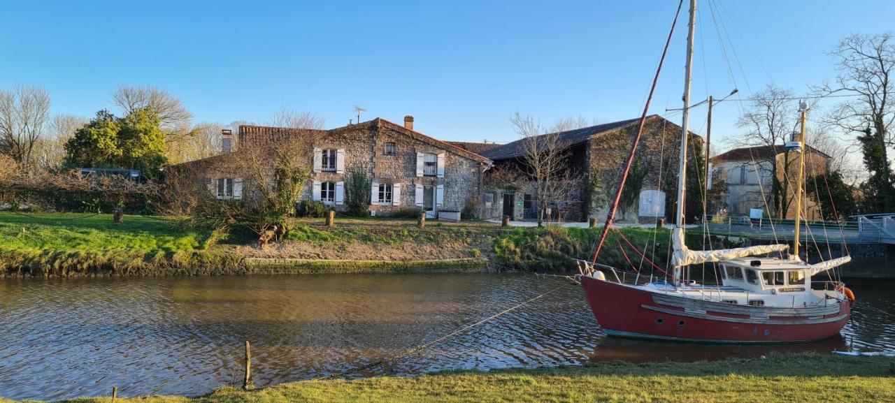Domaine Des Pres De Joussac - Protocole Sanitaire Strict Villa Jau-Dignac-et-Loirac Kültér fotó