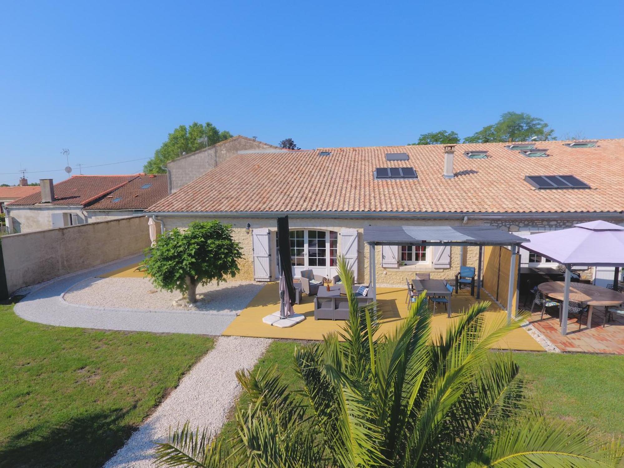 Domaine Des Pres De Joussac - Protocole Sanitaire Strict Villa Jau-Dignac-et-Loirac Kültér fotó